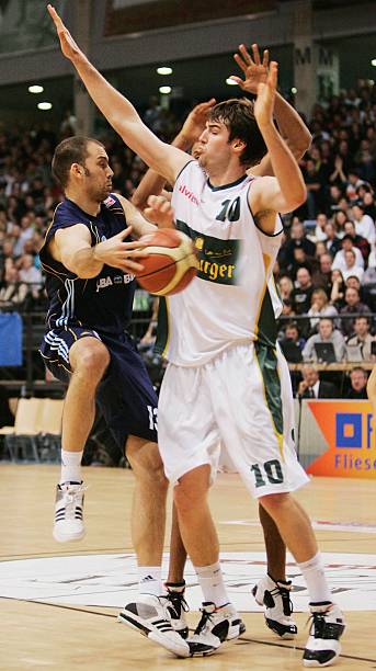 的表现无疑 的表现无疑