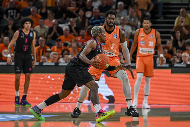 季征程中 季征程中